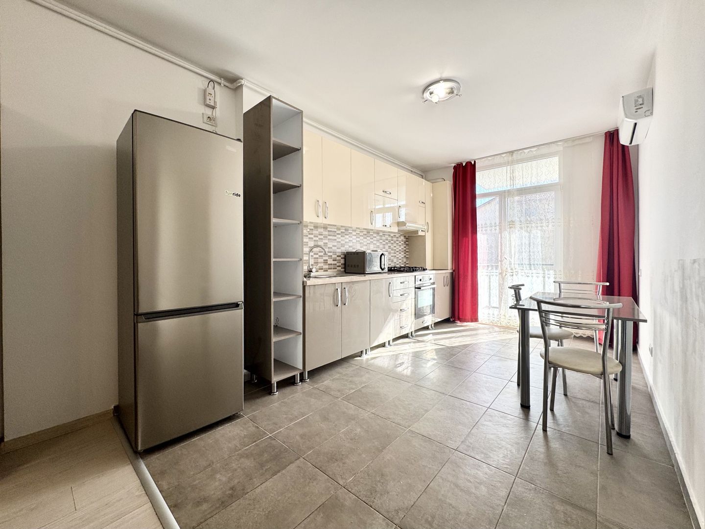 Apartament 2 camere elegant, aproape de centru, complex modern - Poză 14