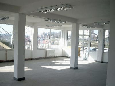 AZURA Imobiliare Pitesti - Spatiu Comercial Craiovei - Poză 4