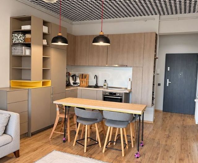 Apartament elegant cu 3 camere și terasă în Bună Ziua - Poză 1