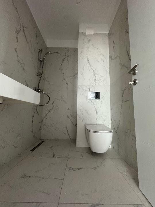 Pers fizică - Apartament de vis cu 3 camere şi vedere superba spre lac! - Poză 8