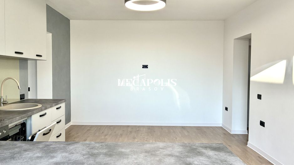 3 Camere / Tractorul / Renovat / Credit - Poză 2