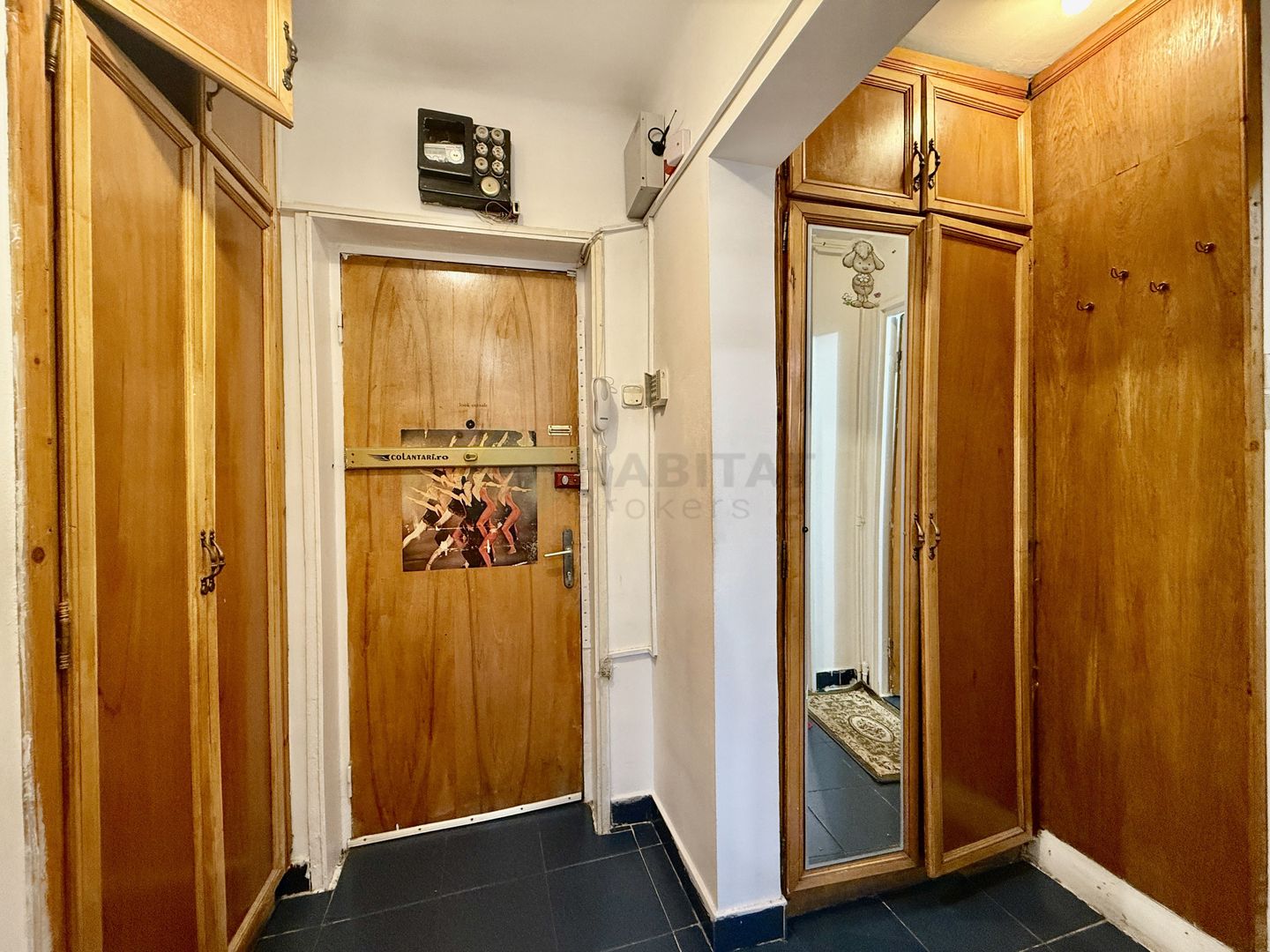 Decomandata, bloc 1982, aproape de metrou - Poză 7