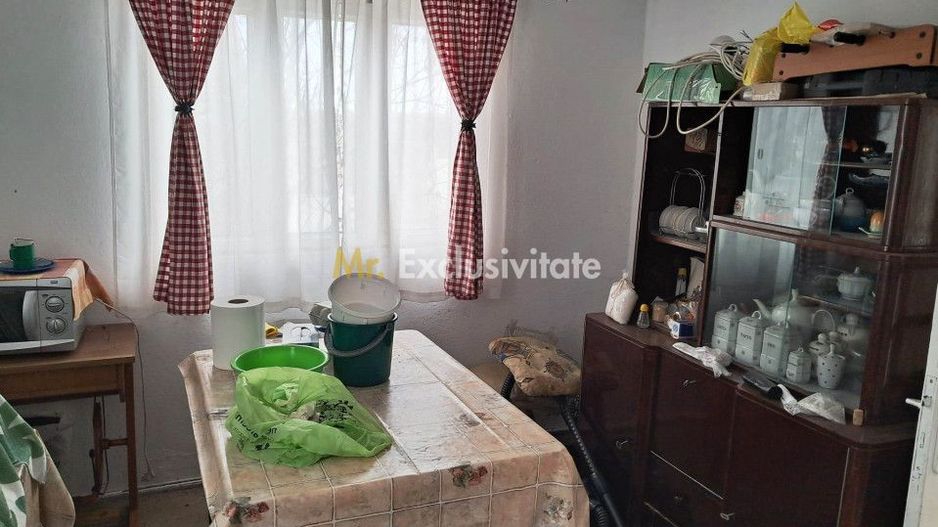 Casa cu teren la Polovragi - Poză 8