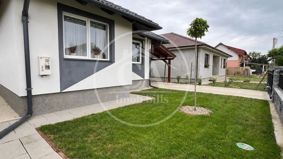 Casă de vânzare cu 4 camere în Biharia, Bihor - Poză 2