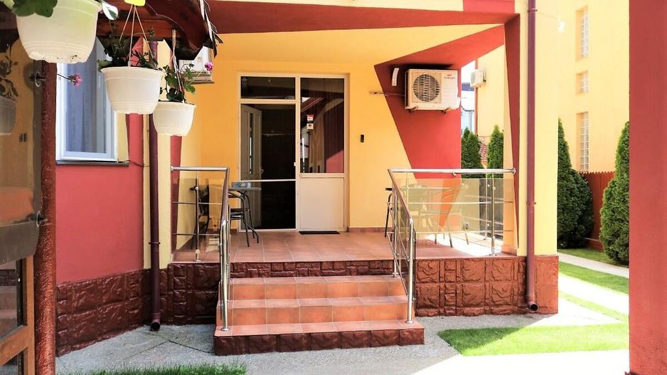 Mamaia Nord - Langa Mare, pensiune la cheie, 11 camere, 9 bai! - Poză 38