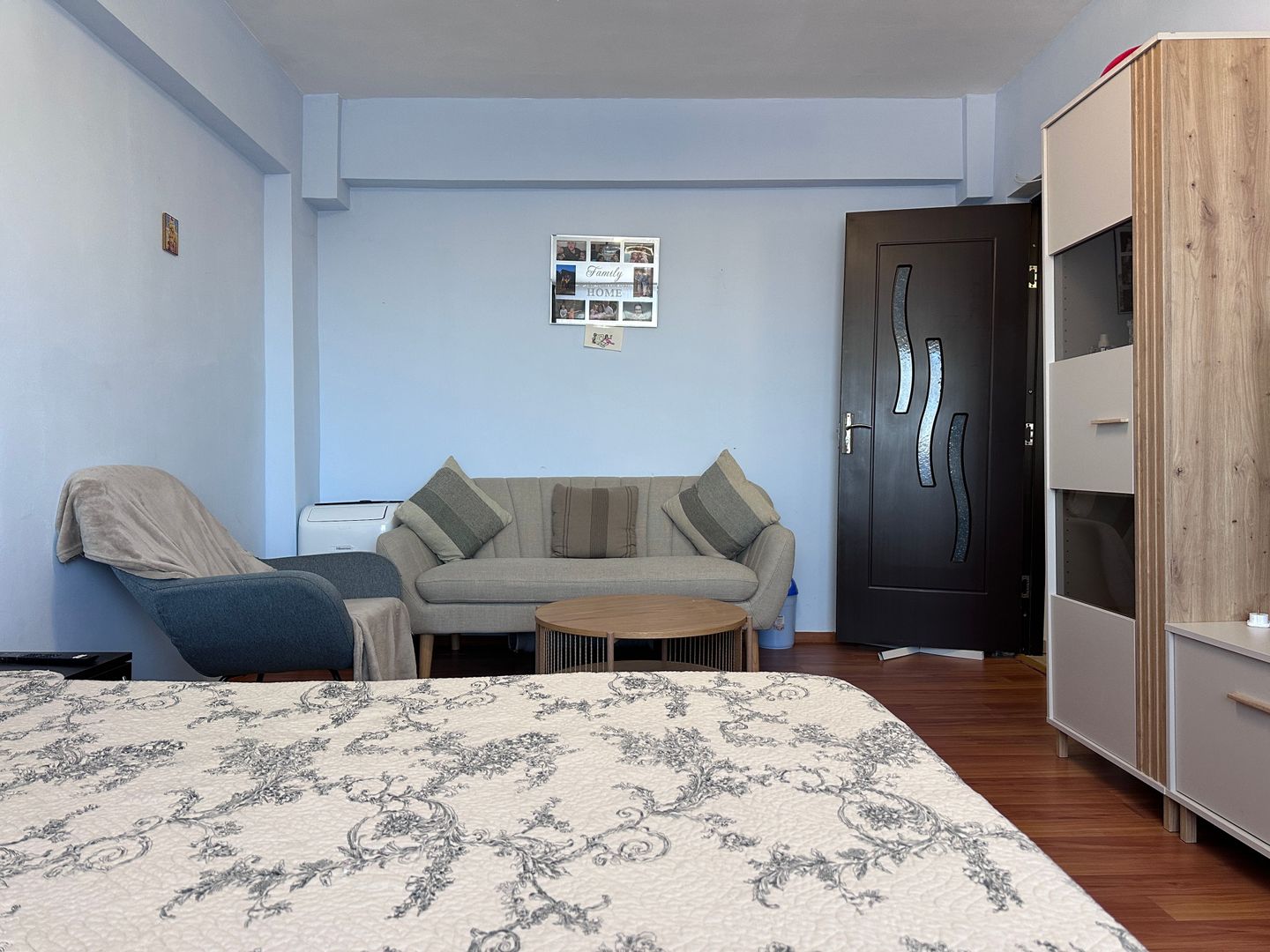 Pret accesibil! Vanzare apartament cu 2 camere in Doicesti - Poză 7