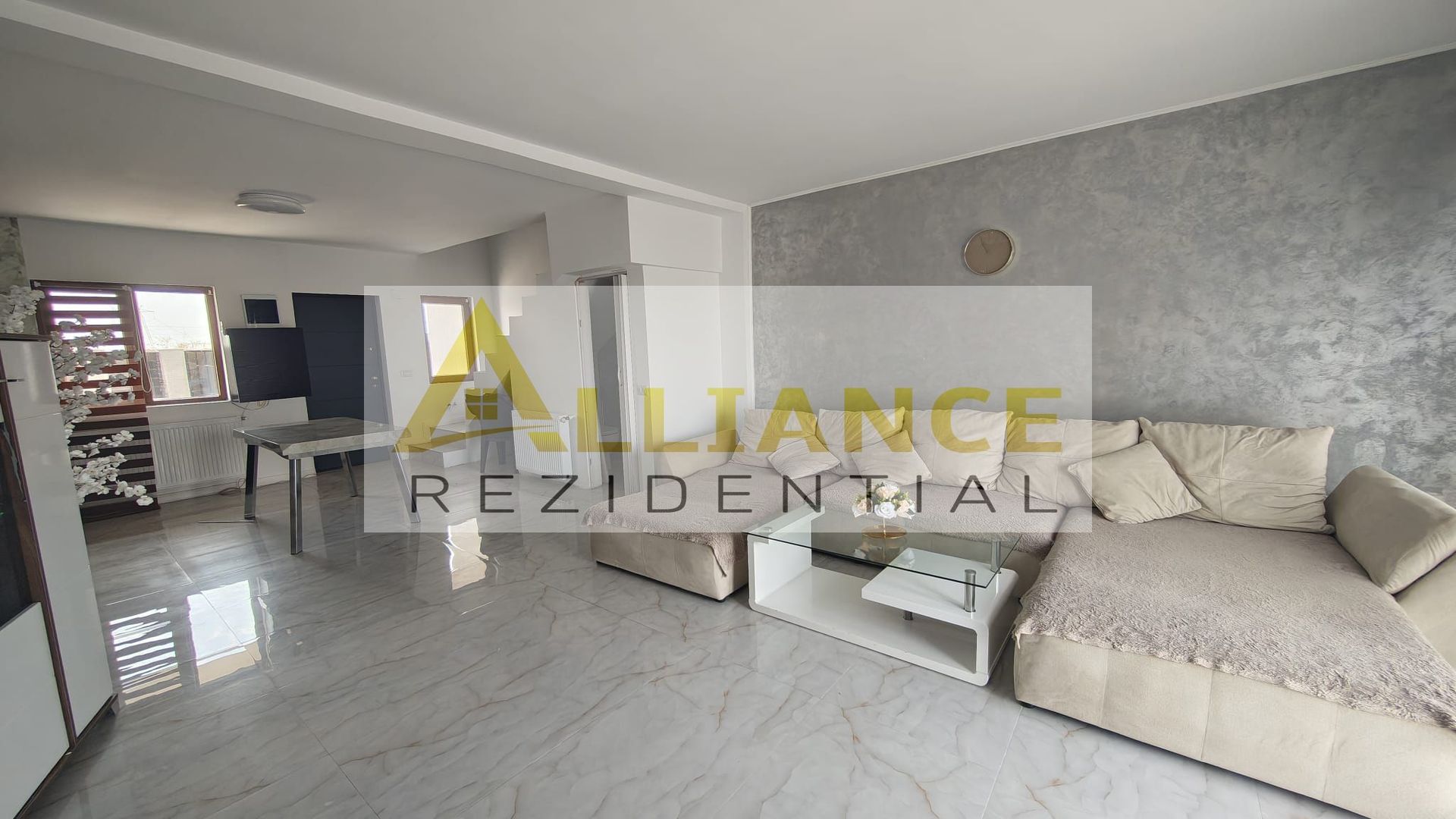 Duplex  mobilat | 3 camere | 2 bai | 106MP utili - Poză 8