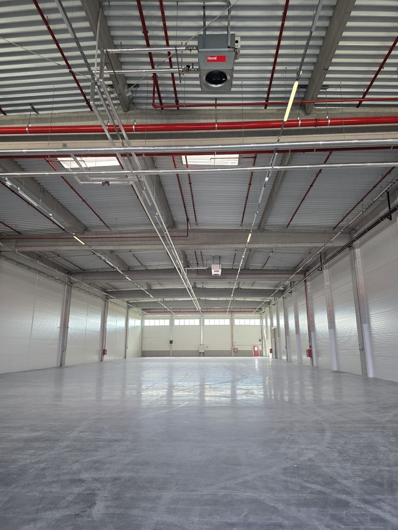 Spațiu industrial de  2.000   mp de închiriat - Poză 1