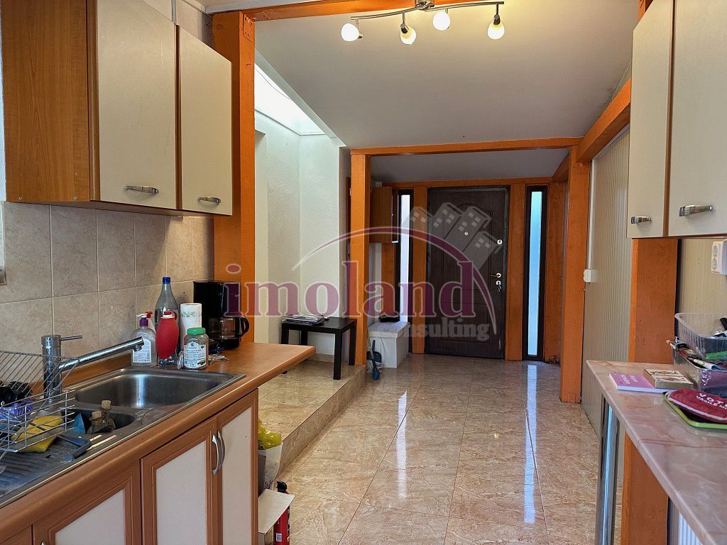 Investitie - Vanzare casa cu curte - Floreasca - Poză 3