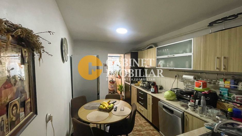 Apartament 3 camere decomandat zona Dacia - Poză 3