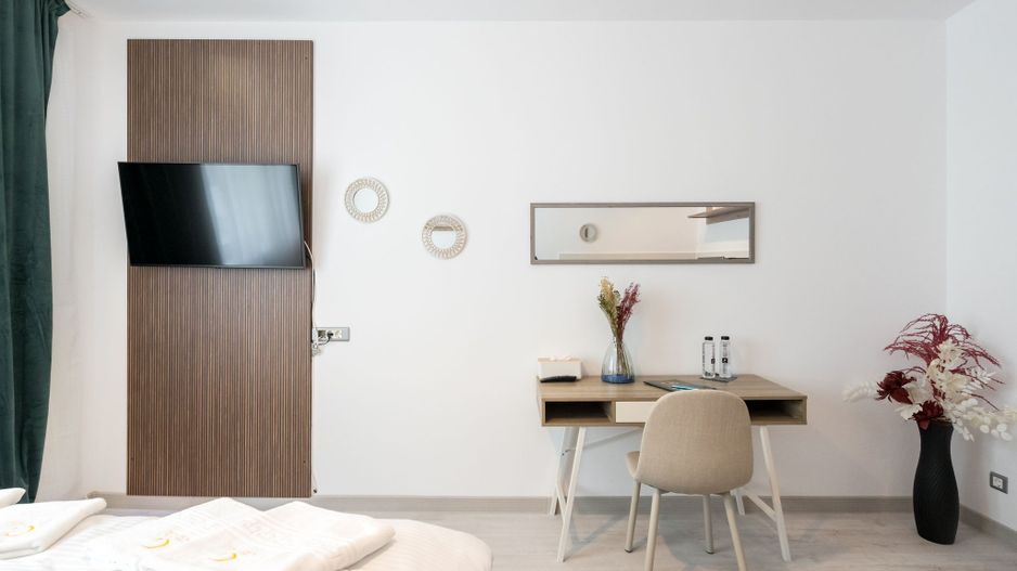 Garsoniere 10 proprietati Rin Grand Residence sub contract Airbnb - Poză 8