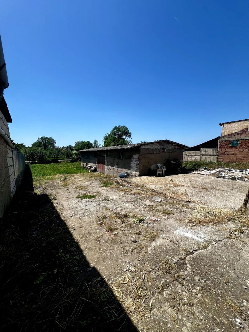 Casa in Oradea 1200 mp teren 400 mp cladiri - Poză 8