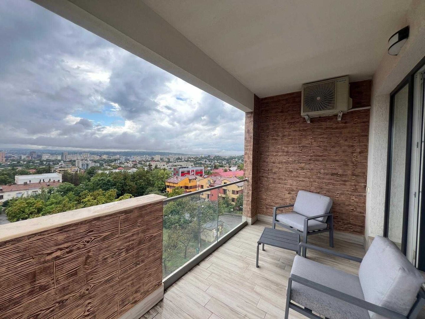 Ap 2 cam 71mp Et 4/5 Centru Vedere Panoramica Oras, Parcare inclusa. - Poză 3