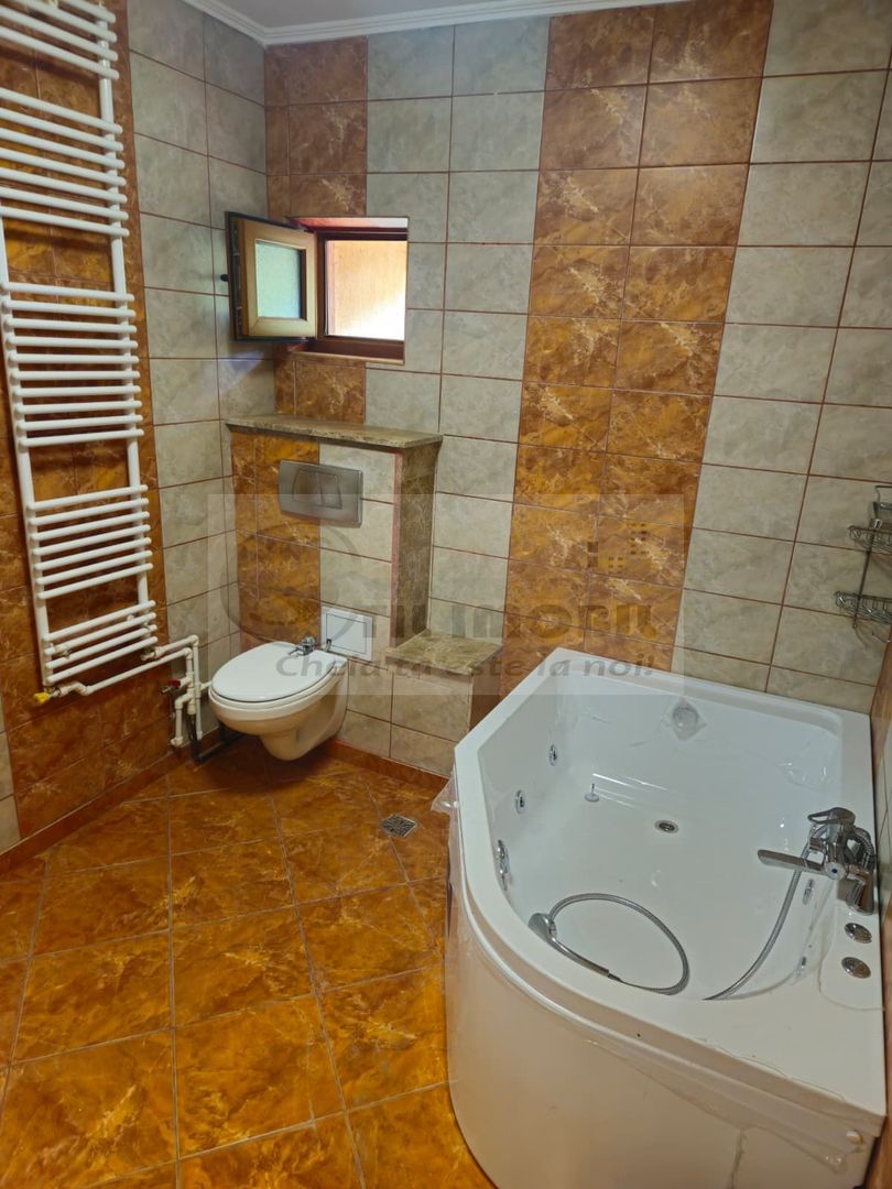 Apartament cu 3 camere, 70mp, zona Bucium - Poză 12