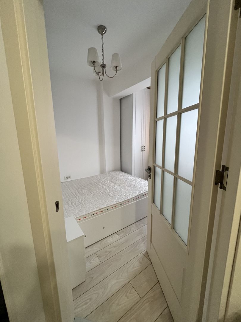 Studio bine compartimentat, parcare, complet mobilat, renovat, mutare imediata - Poză 3