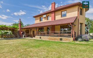 Vilă cu 6 camere - Zona Subcetate - Arad - Poză 36