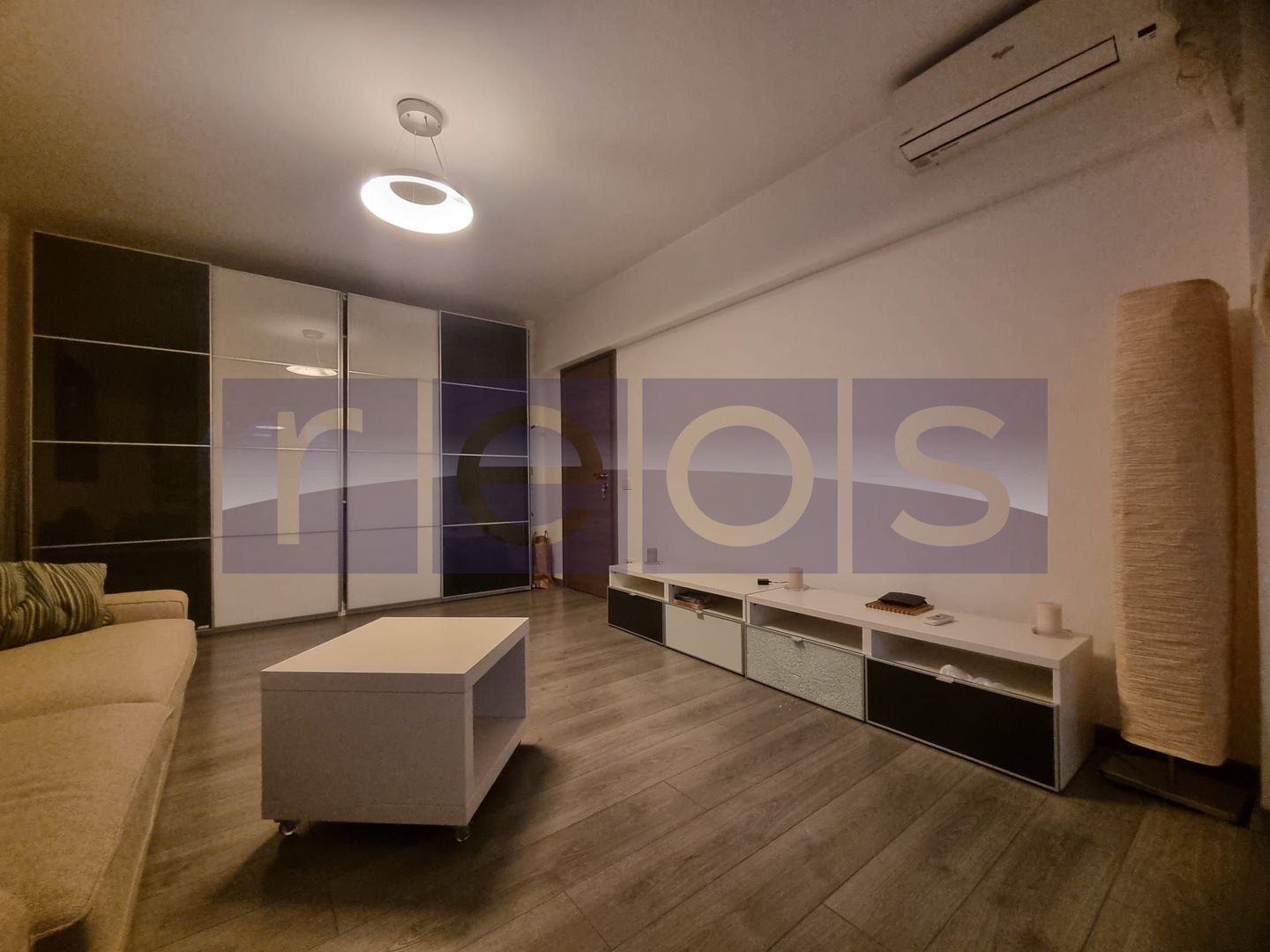 VANZARE- 2 CAMERE- TIMPURI NOI-METROU - Poză 2