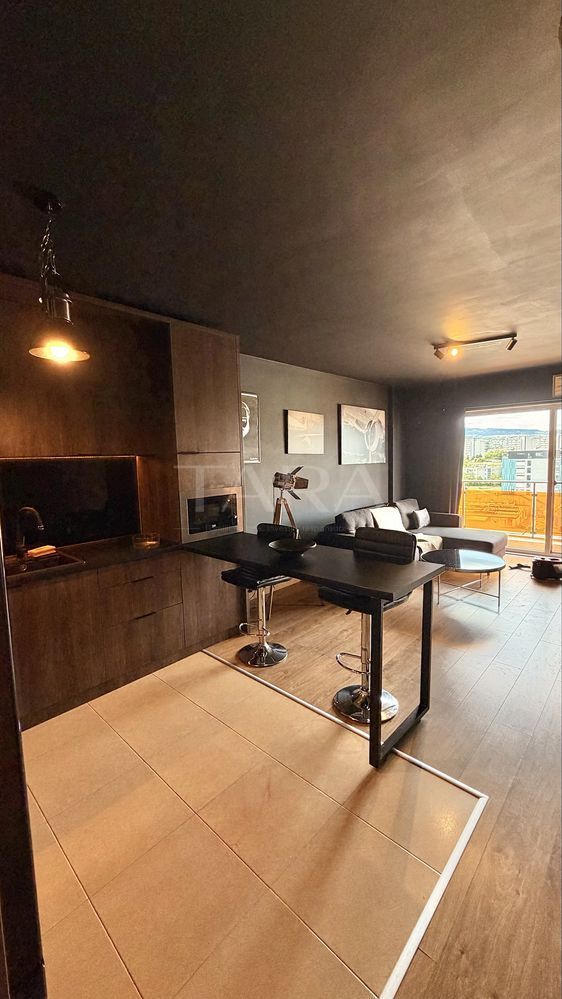 Apartament cu terasă 9 mp, parcare subterană, Iulius Mall. - Poză 1