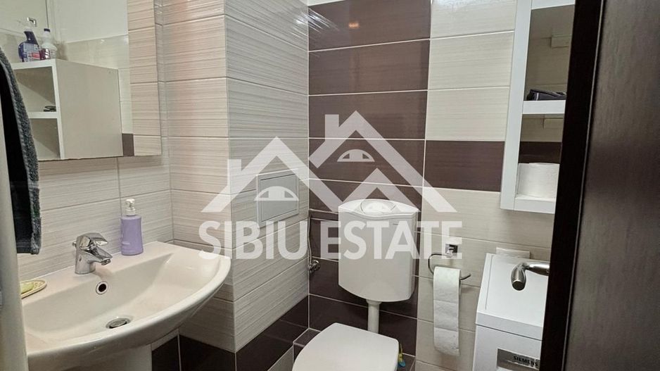 Apartament 3 camere de inchiriat Sibiu - Poză 15