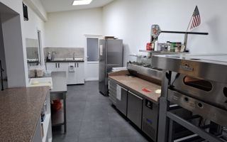 SPATIU COMERCIAL PLUS CASA DE VANZARE IN HOLBOCA 250 000 EURO - Poză 4