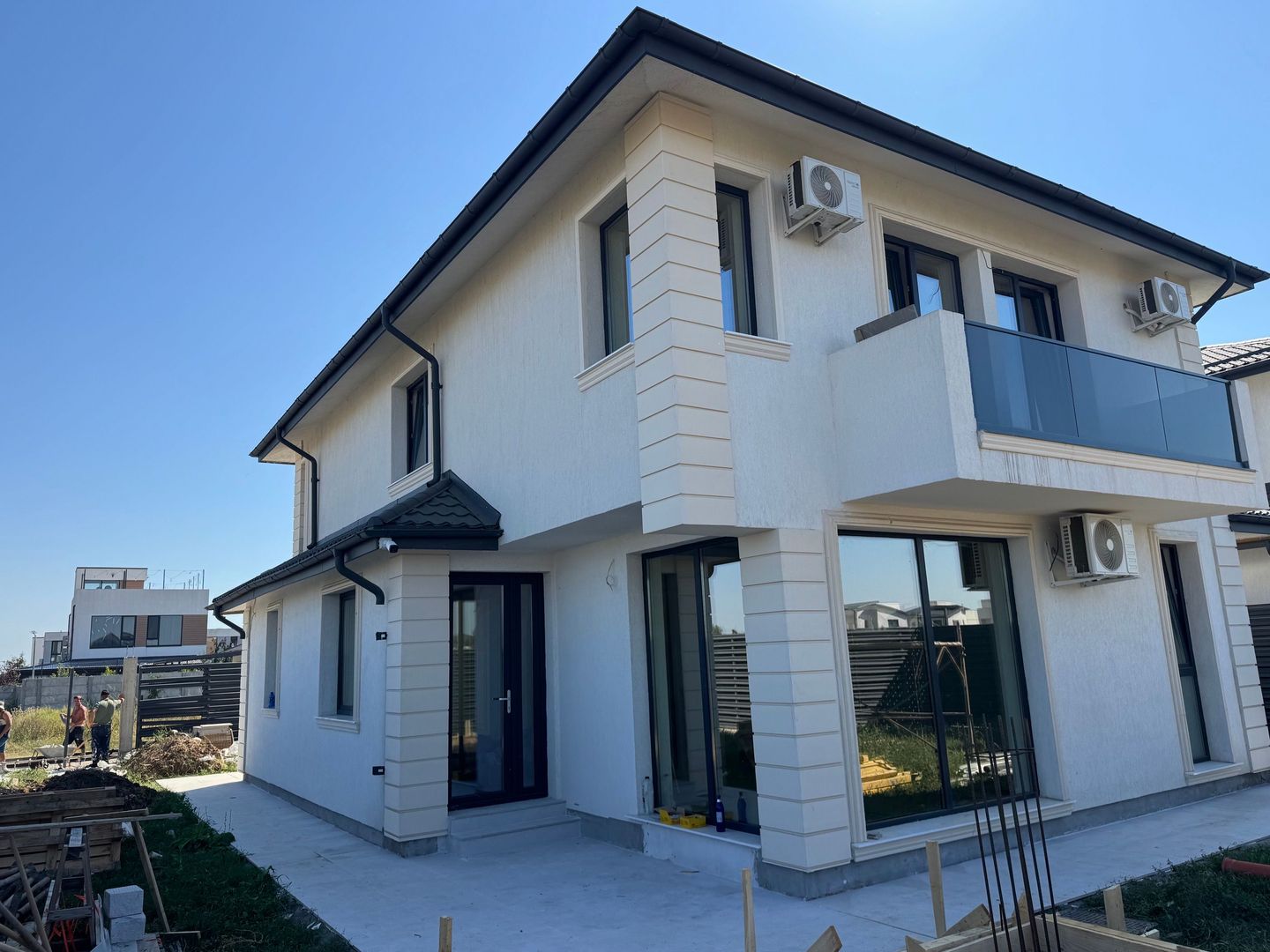 Vila Tunari ECO, POMPA de caldura si PANOURI Fotovoltaice si GARAJ - Poză 6