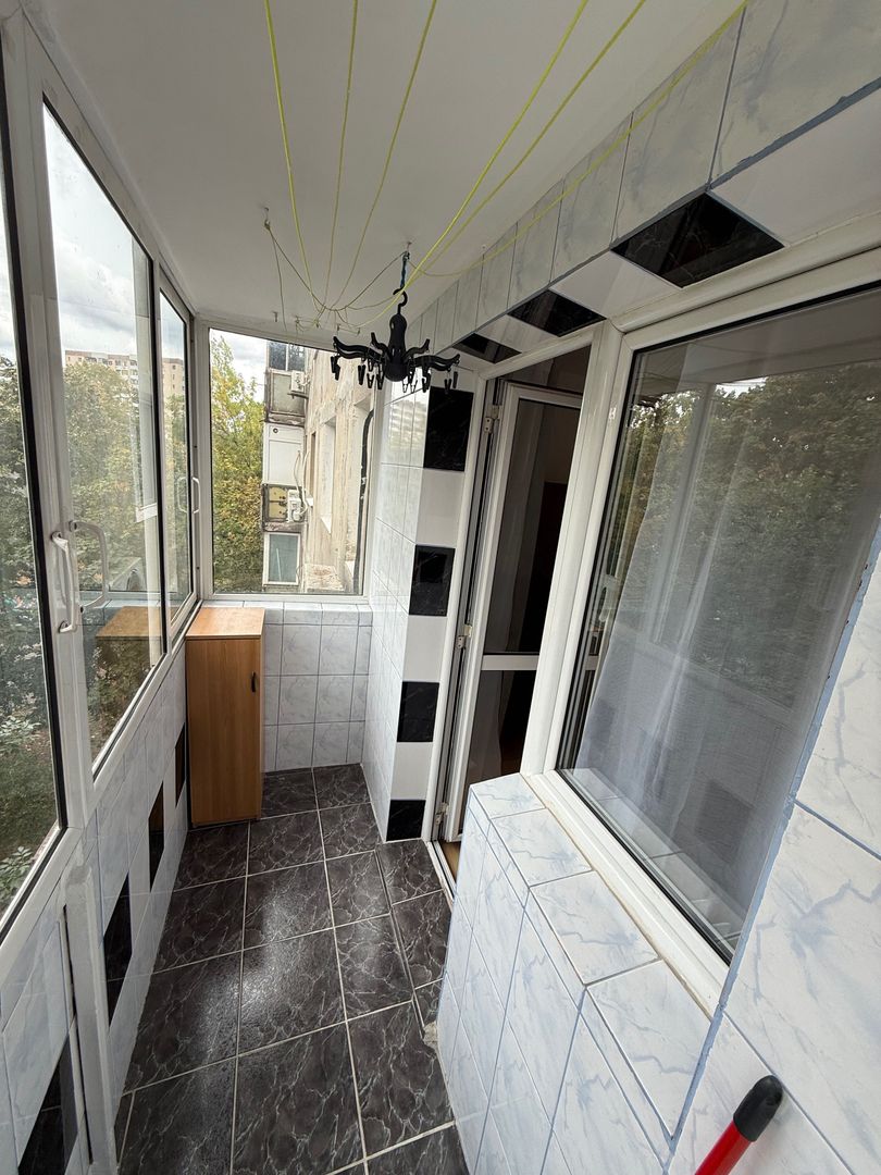Apartament de 2 camere in zona Lujerului la 2 3 minute de metrou - Poză 1
