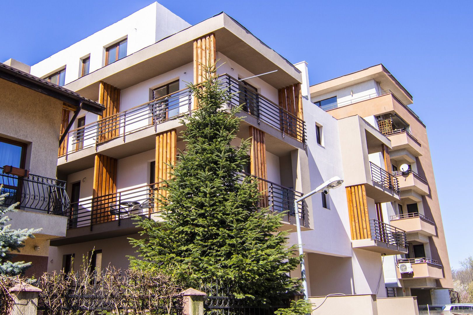 DRUMUL TABEREI, 2 CAMERE, BLOC FINALIZAT, 63MP, BUCATARIE INCHISA, CENTRALA - Poză 1