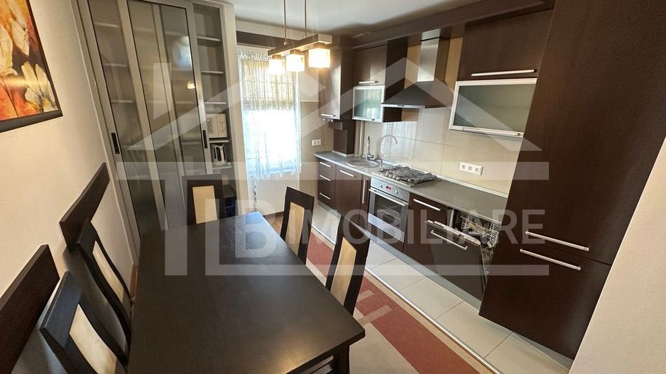 Apartament cu 3 camere, 90mp, decomandat, Zona EON - Poză 3
