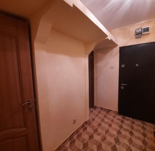 Apartament 2 camere, Nord, renovat recent, zona linistita, fara trafic - Poză 2