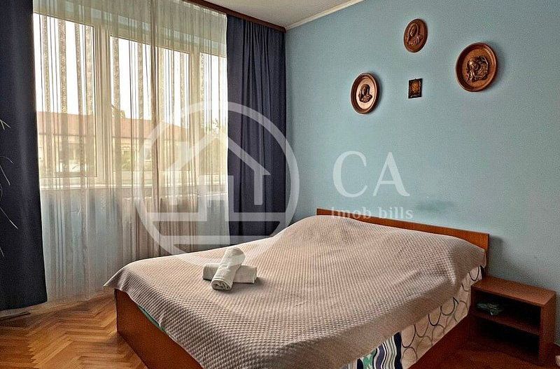 Apartament cu 3 camere de vanzare in zona Rogerius Oradea - Poză 1