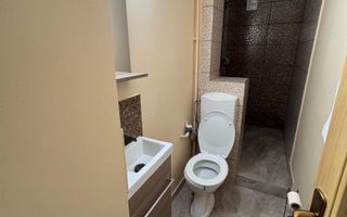 Apartament cu 3 camere, 70 mp, decomandat, Zona UMFST - Poză 6