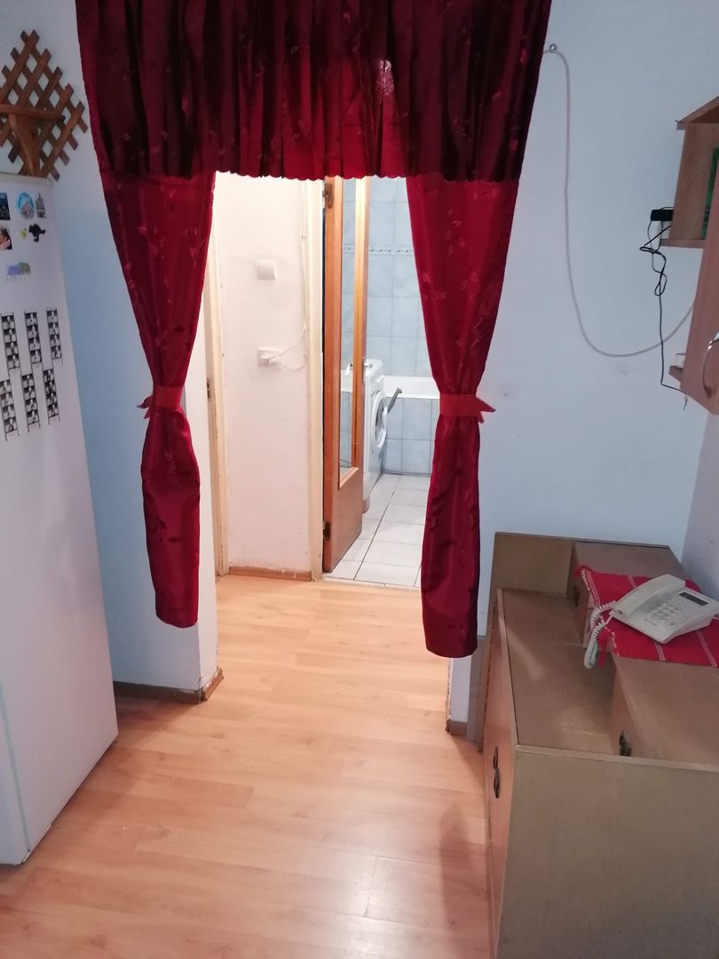 Apartament 2 camere,sector 4,etaj 2 din 4, liber imediat - Poză 11