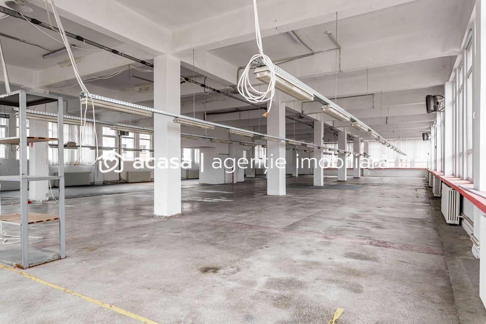 Hala productie si depozitare - Poză 1