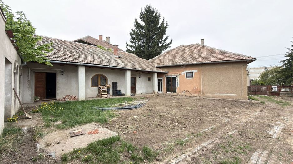 Proprietate cu 2 case | Teren 546 mp | Str. Albinelor Nr.18 - Carei - Poză 25