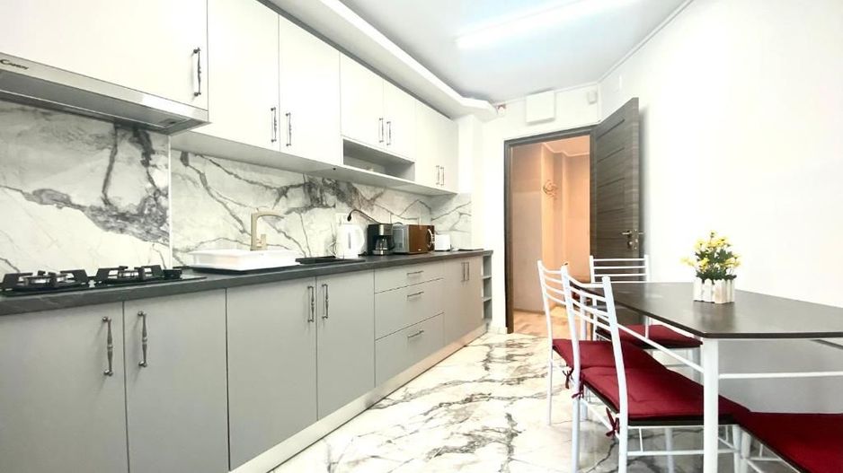 Apartament cu 3 camere zona ONIX, mobilat și utilat complet, 700 euro/luna - Poză 14