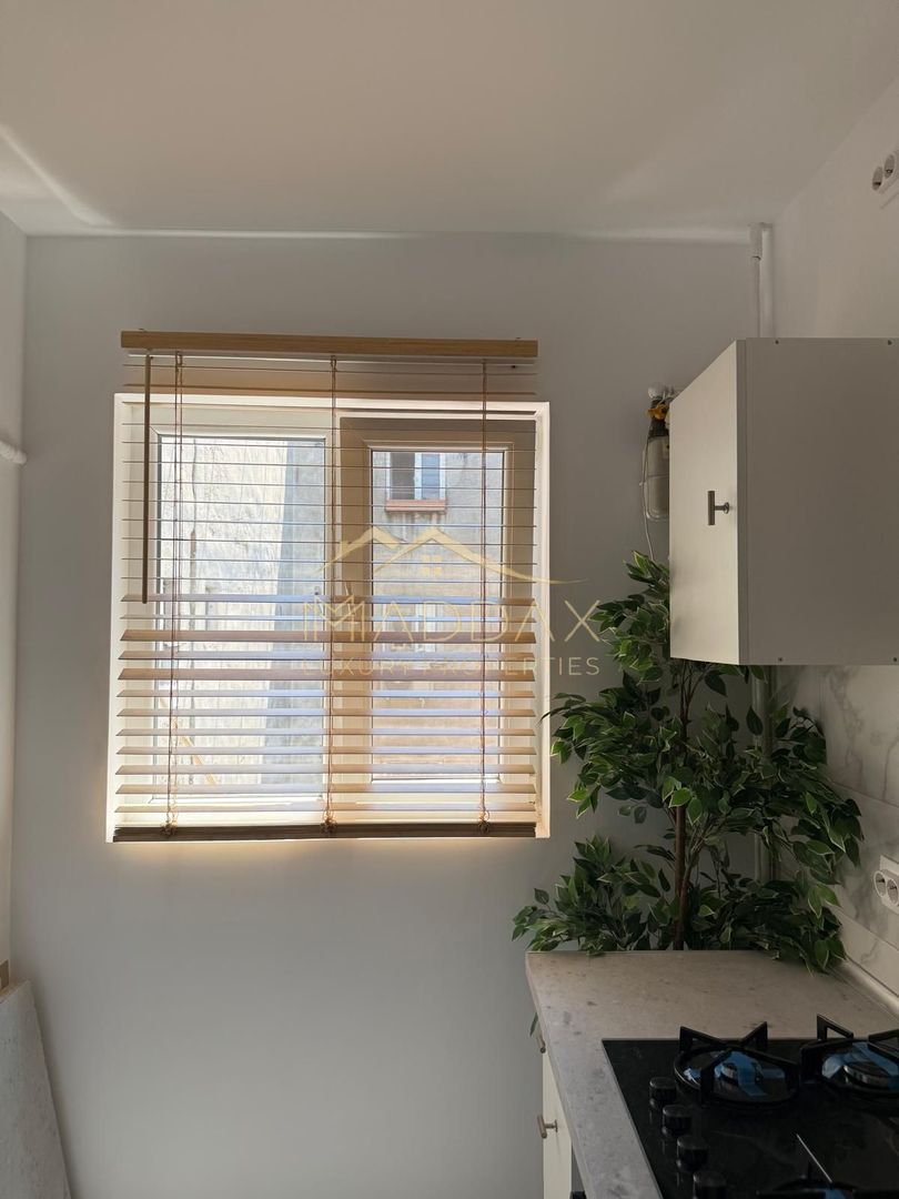 Apartament cu 4 camere de vanzare II Timpuri Noi - Tineretului *** - Poză 11