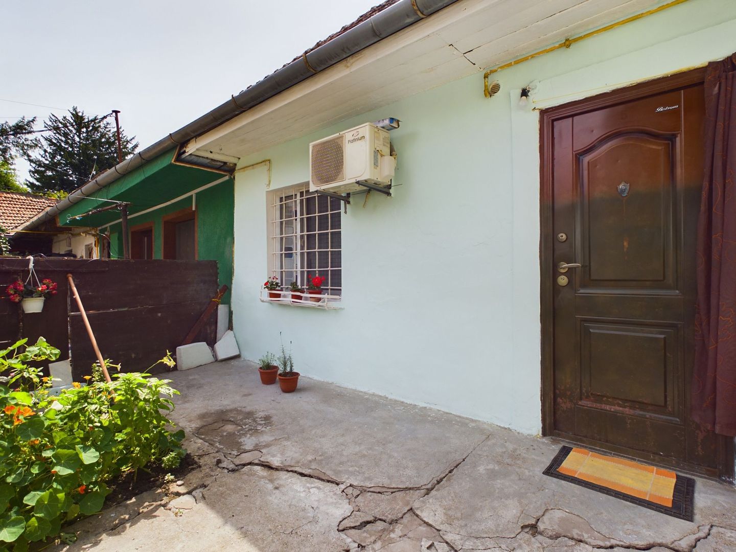 Apartament cu 1 cameră pe Strada Desseanu - Poză 1