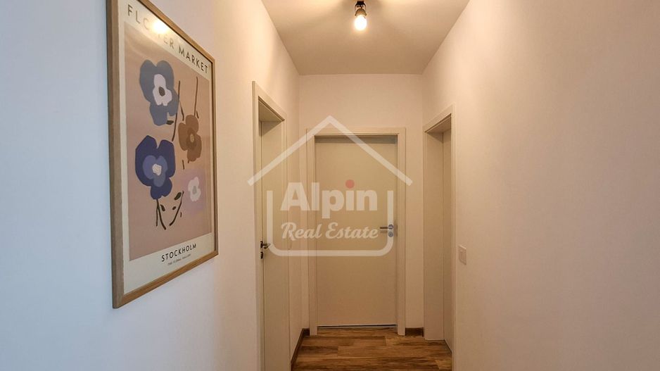 Proprietate Deosebita In Vila - Poză 15