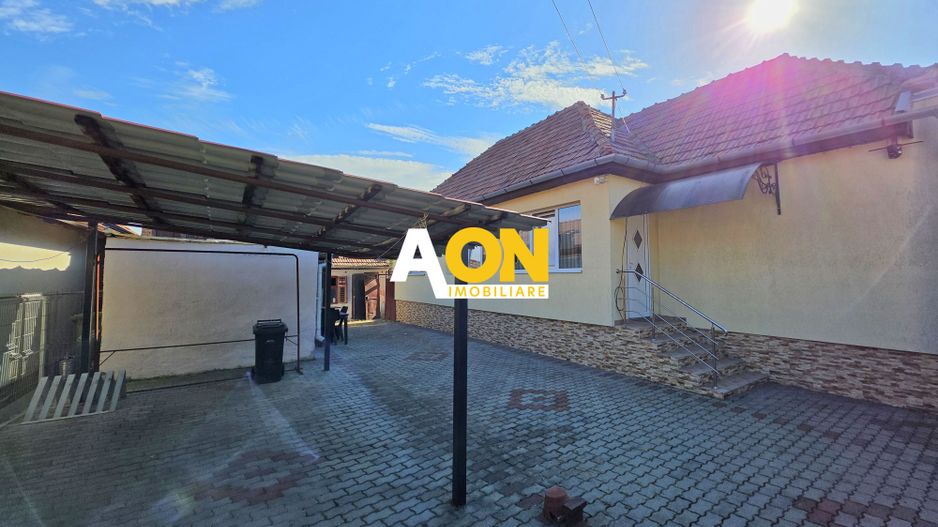 Casa cu 2 camere + anexe, toate utilitatile, 295 mp teren, zona Centru - Poză 14