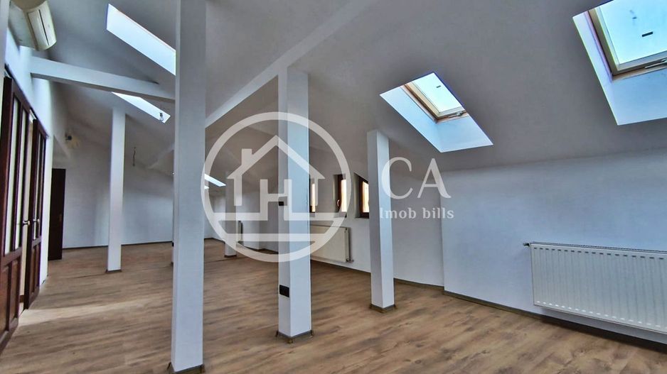 Casa de închiriat cu 6 camere în zona Centrala,  Oradea - Poză 1