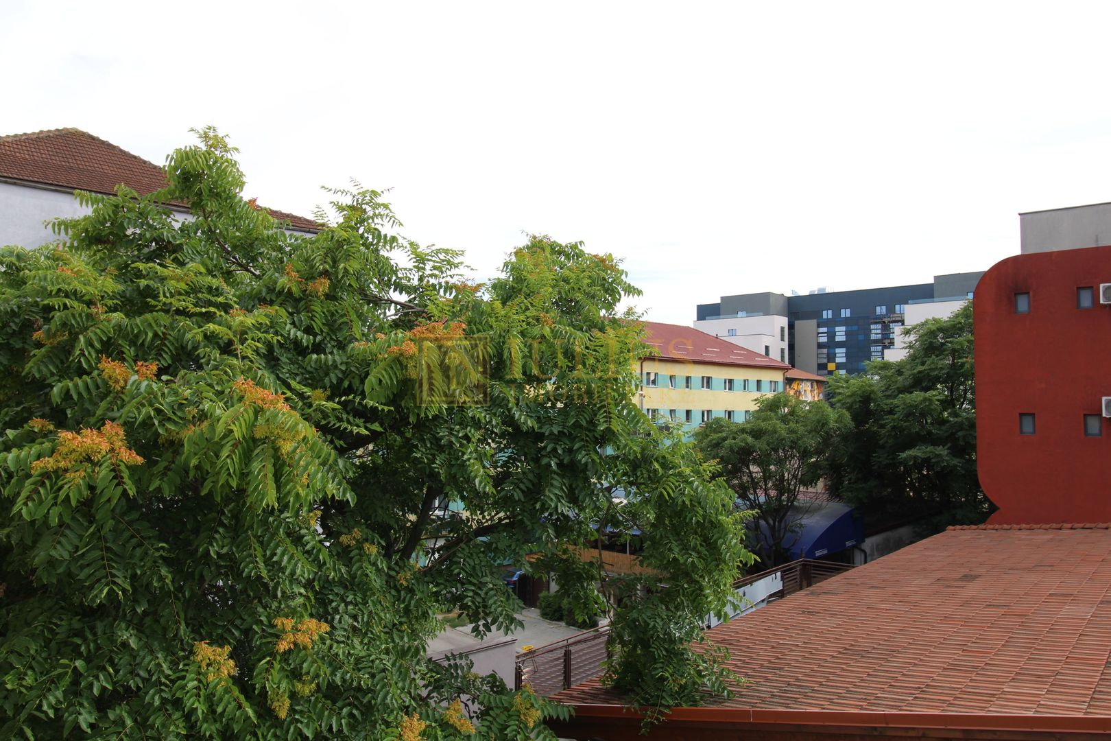 Complex Studentesc -  decomandat,  Boxa inclusa. - Poză 1