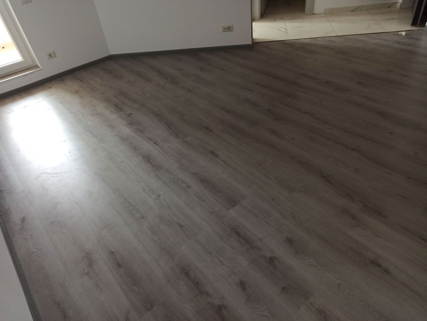 gars.dec.,str. Postalionului langa STB 241-10min metrou Ap.Patriei - Poză 6