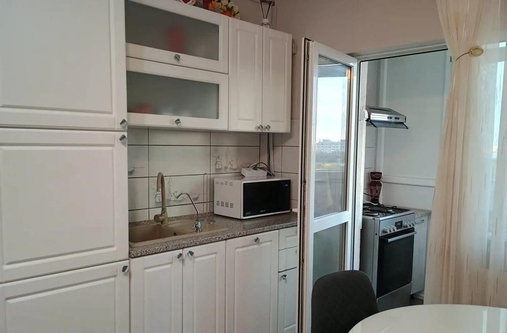 Apartament atragator, trei camere, Brancoveanu, 95.000€, 0% comision cumparator - Poză 5