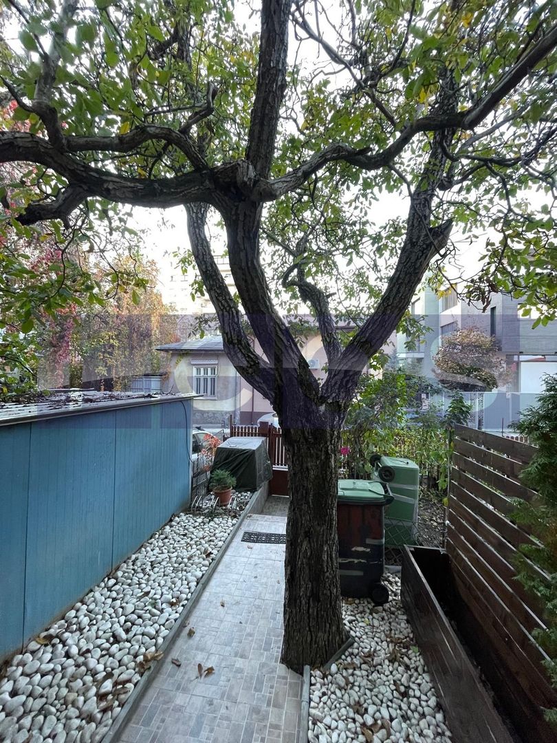 VANZARE VILA ELEGANTA BANU MANTA PIATA VICTORIEI 170MP 5 CAMERE 3 BAI - Poză 2