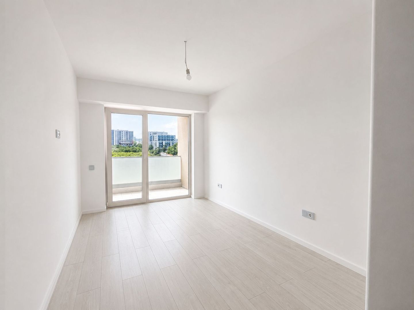 INTABULAT- 2 camere 59mp- et.5- 120.000euro- Copou - Poză 3