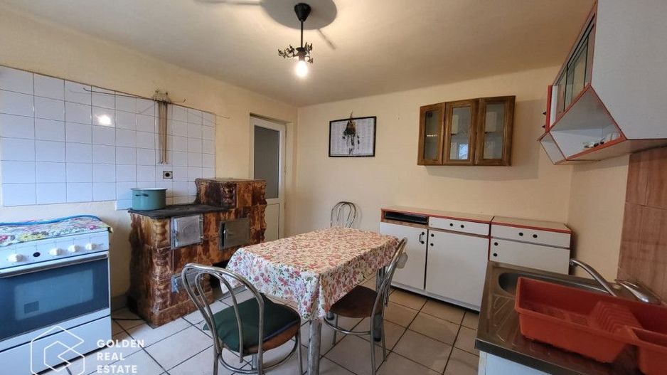 Casa cu 2 corpuri de cladire, oras Lipova - Poză 10