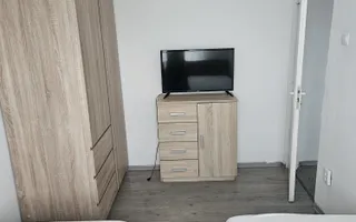 Cazare muncitori Ungheni 2 si 3 camere - 35 lei/persoana/noapte - Poză 17