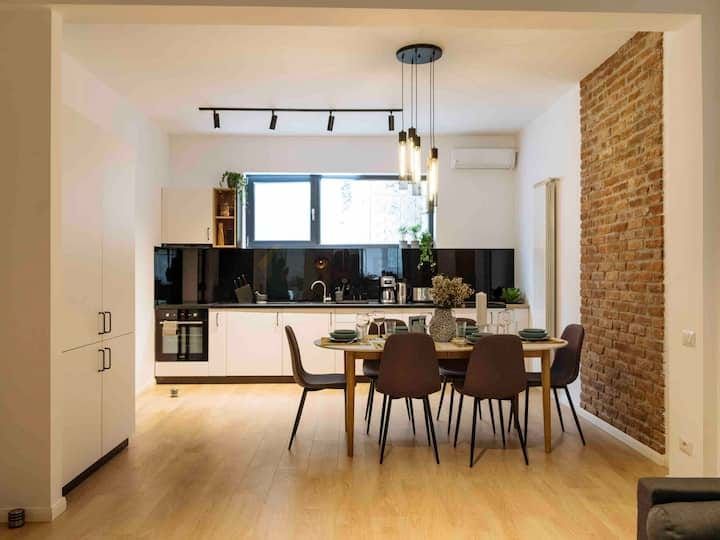 Investitiei, locatie centrala, randament bun, istoric B&B - Poză 7