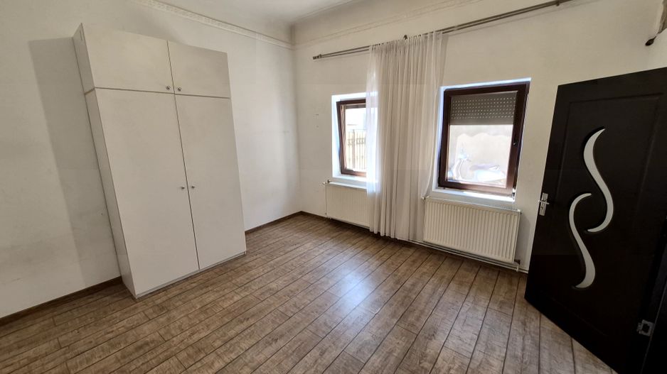 Casa Parter 43,40 mp + bucatarie anexa 13,40 mp - Parcul Carol - Poză 5