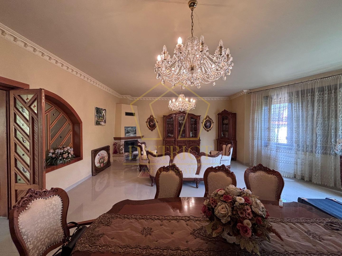 COM 0% Casa individuala spatioasa, piscina, garaj, anexe | Iosefin - Poză 9